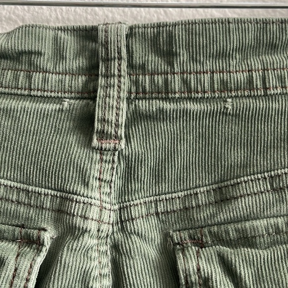 Old Navy Corduroy Mini Skirt Size 4 - Picture 6 of 8